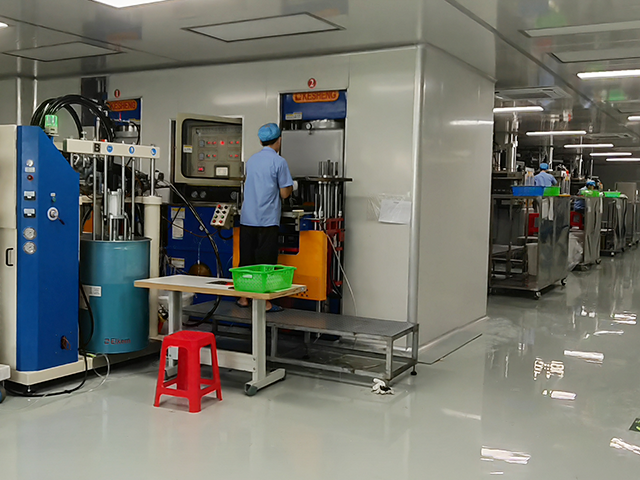 Guide to the LSR Injection Molding Process